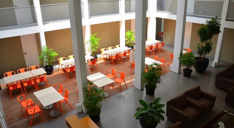 Hotel Malaka 2*